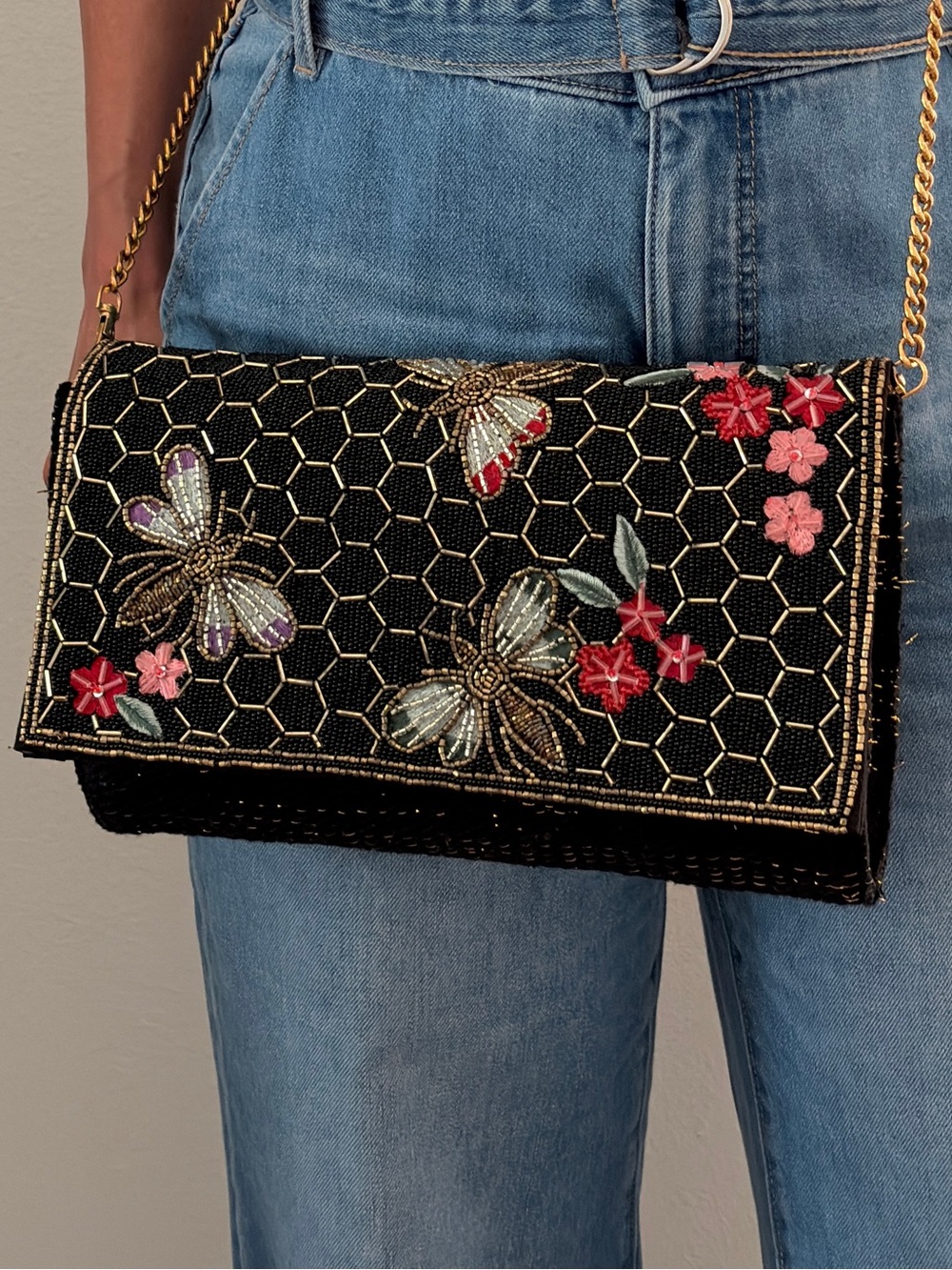 America & Beyond Beaded Bee & Floral Black Gold Purse